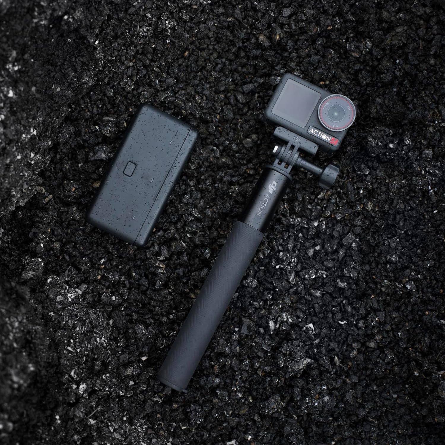  DJI Osmo Action 5 Pro Adventure Combo
